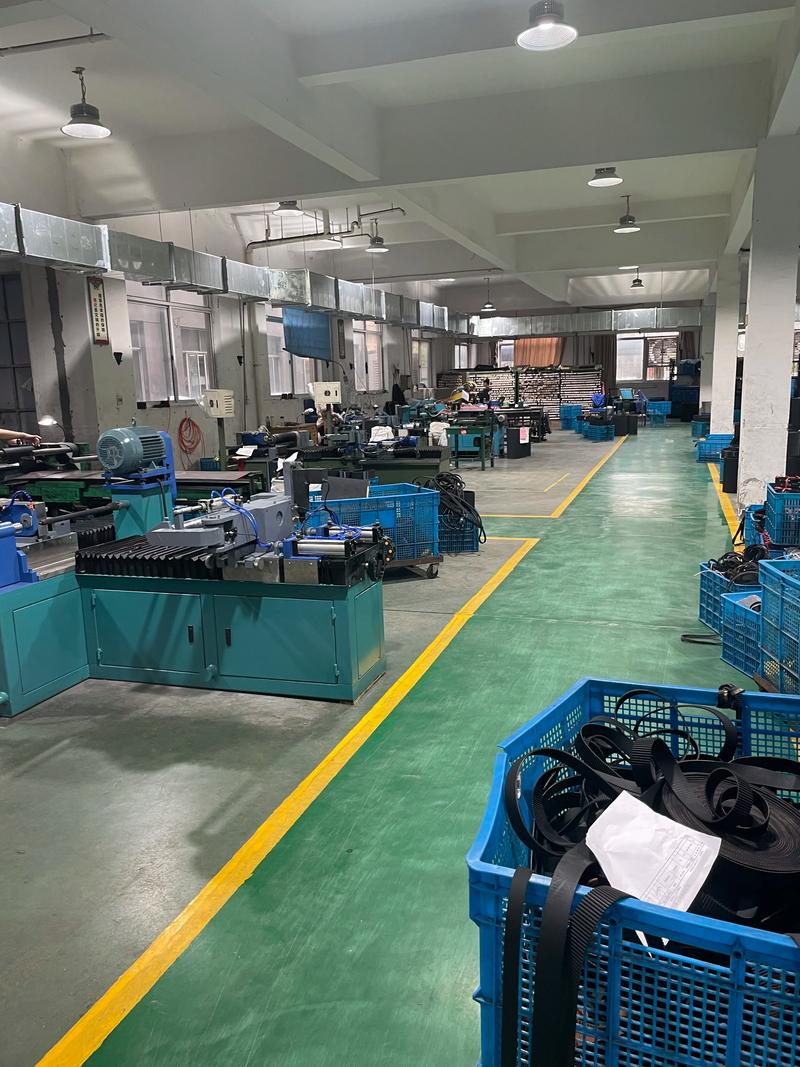 橡胶模具厂车间实拍 精密加工设备