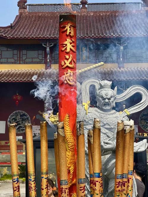 三天不散的衣上香