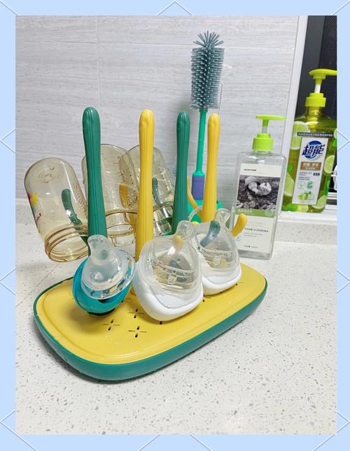 新生儿奶瓶透气沥水架使用场景