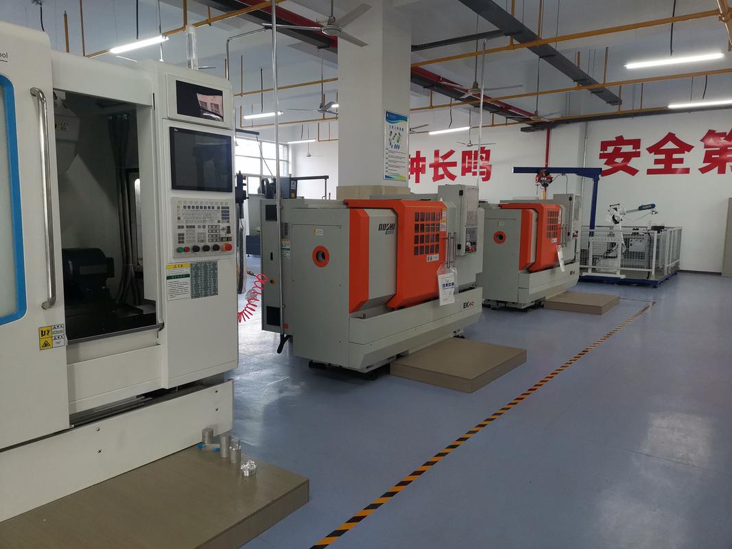 高校工程实践中心闲置数控加工设备