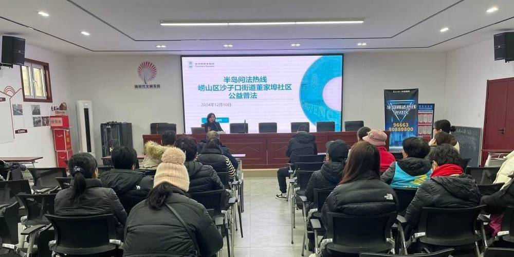 继承律所团队梳理遗产纠纷案件证据材料现场