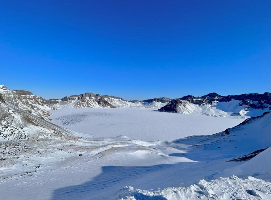 长白山天池冬季银峰雪景景观