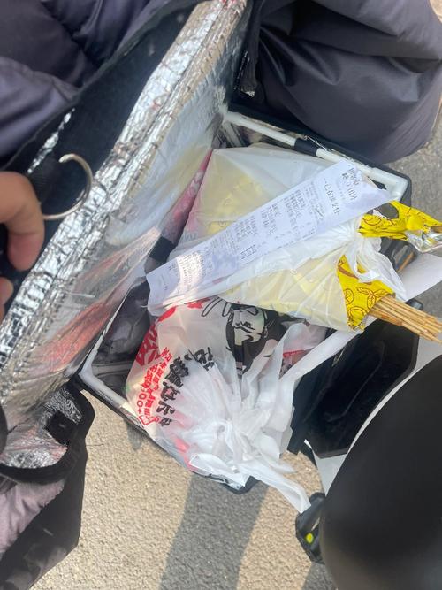 外卖开箱留存证据的实拍清晰照片
