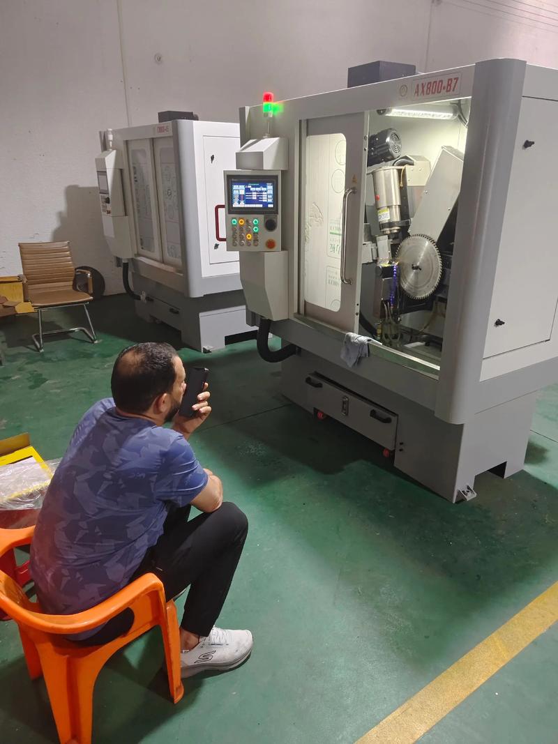 专业锯片修磨设备 CNC 磨齿机