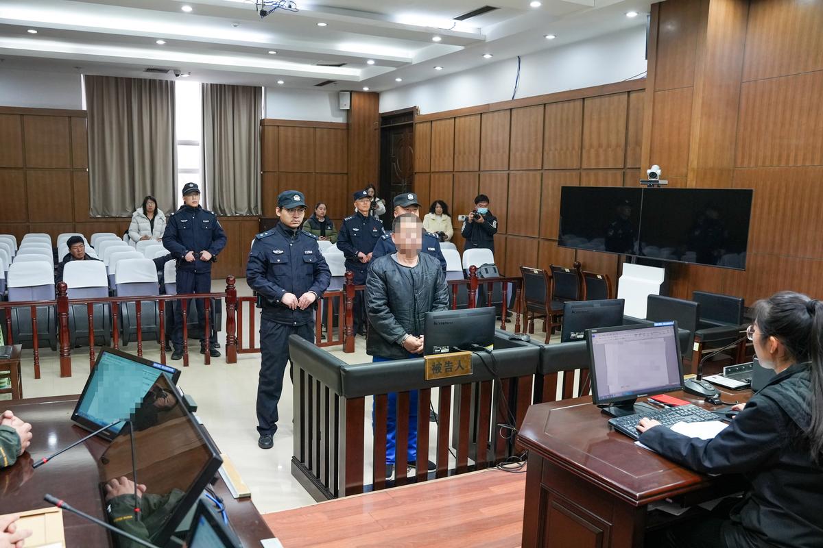 拒不执行判决裁定罪庭审现场被告人签字