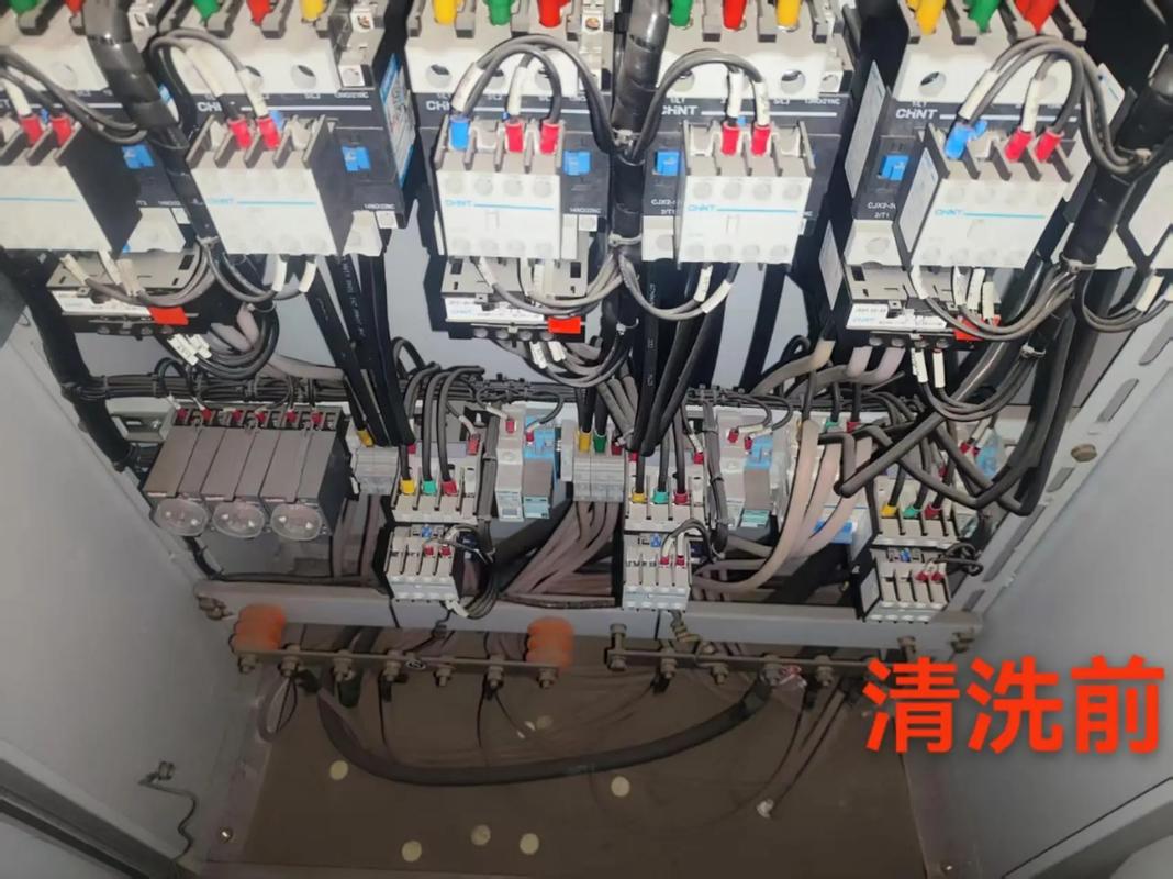 户外不锈钢配电柜盐雾环境下腐蚀对比图