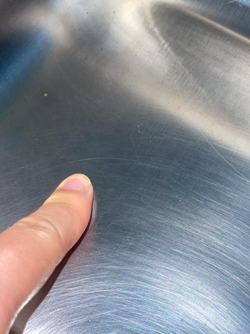 不锈钢深冲水槽进料口边缘起皱实景图