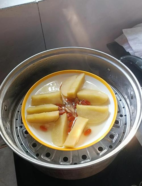 蒸蛋器快速蒸熟山药苹果块
