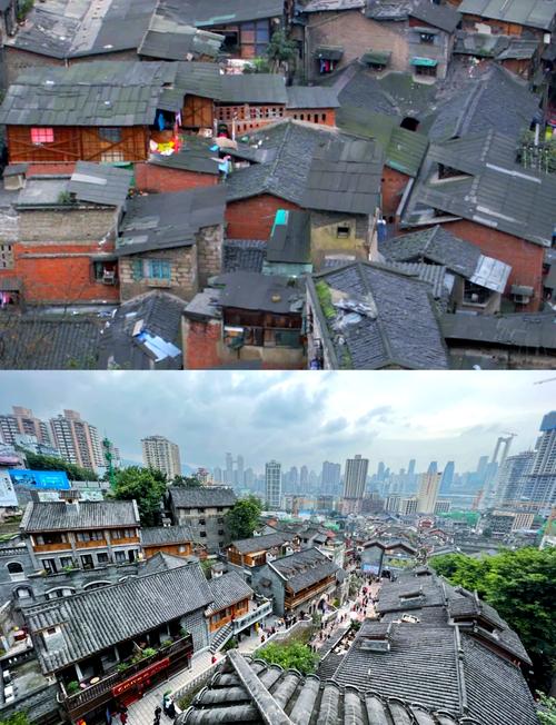 重庆十八梯老居民在巷口聊天
