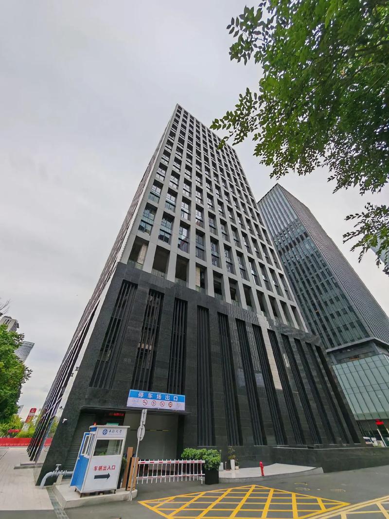 深圳南山科技园产学研大楼外观
