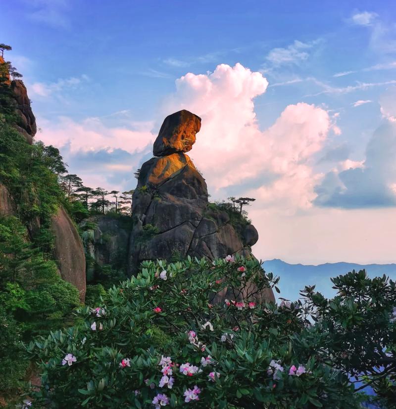 三清山南清园女神峰远景