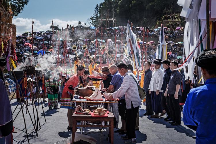 湖南湘西花垣苗族赶秋节开秋祭祀现场