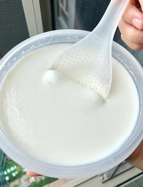 自制酸奶，简单到难以置信，但也容易翻在细节上