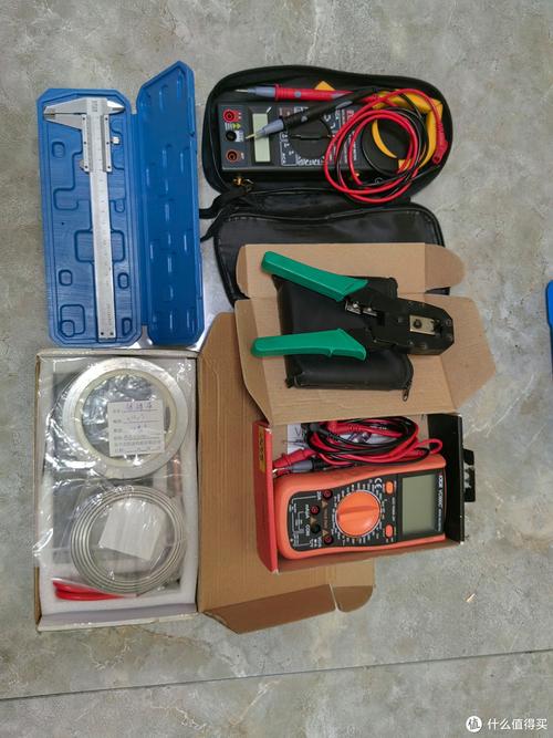 家用电路维修必备工具电笔剥线钳万用表套装