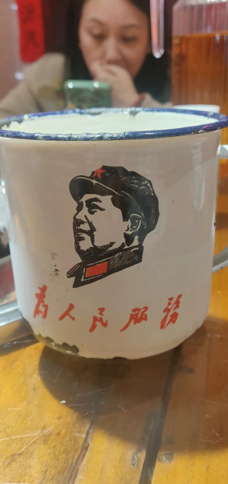 怀旧老物件搪瓷缸革命年代家庭博物馆展品