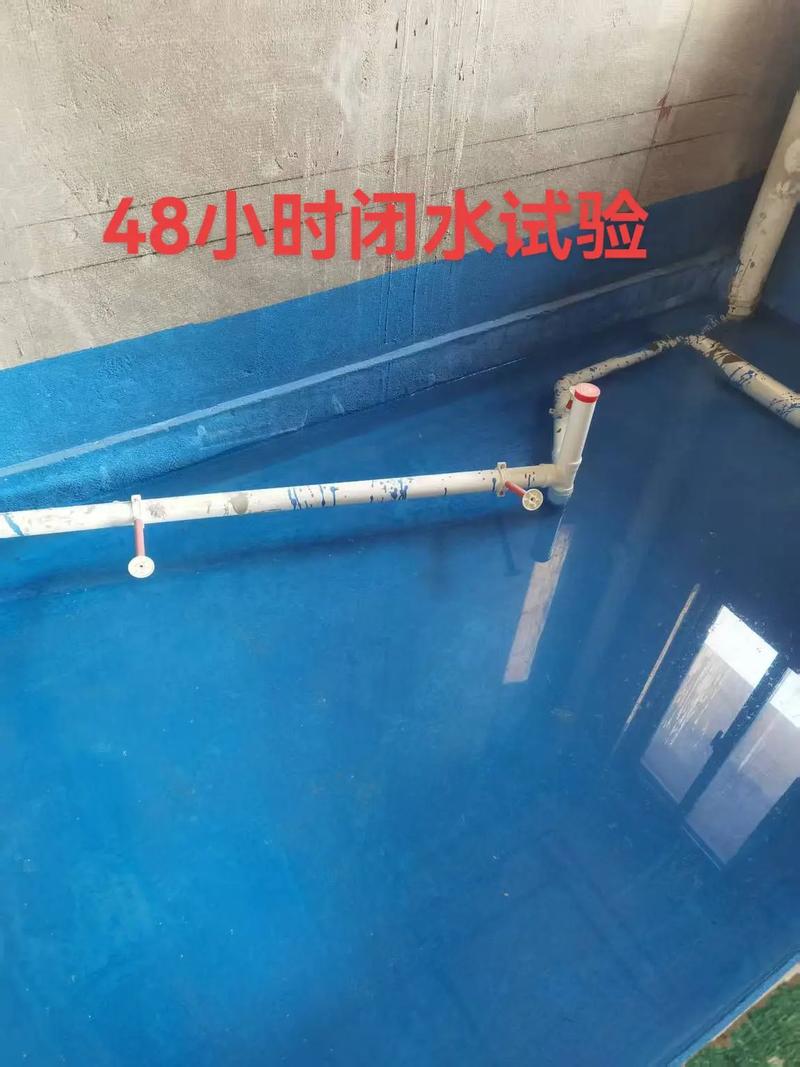 卫生间闭水试验现场水位标尺检查