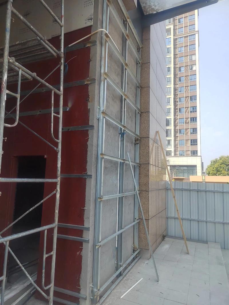 石材墙面干挂施工钢架龙骨现场