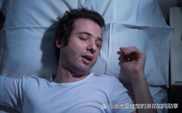 凌晨三点那声闷响,把我吓出一身冷汗