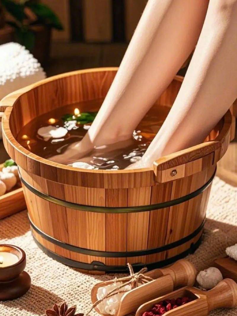 普通家庭木质泡脚盆温水泡脚实拍图