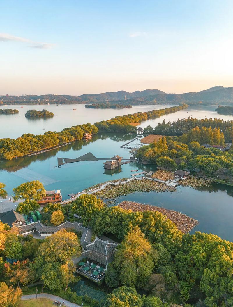 翁家山顶俯瞰西湖全景