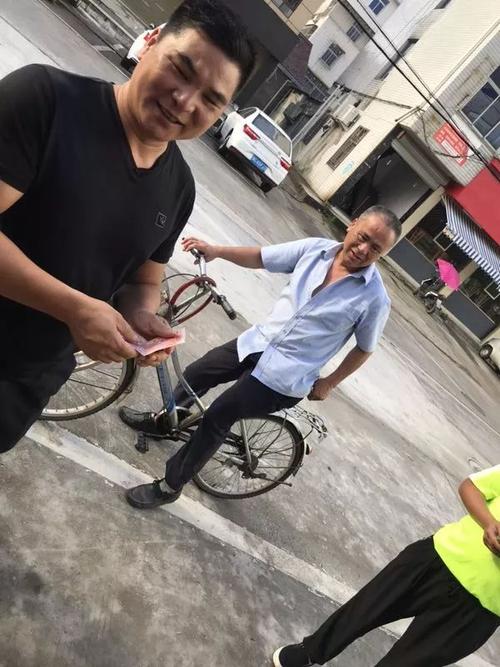 茶摊递过来的起诉材料