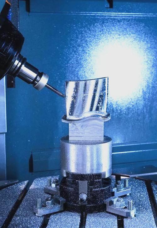 注塑模具分型面抛光打磨现场