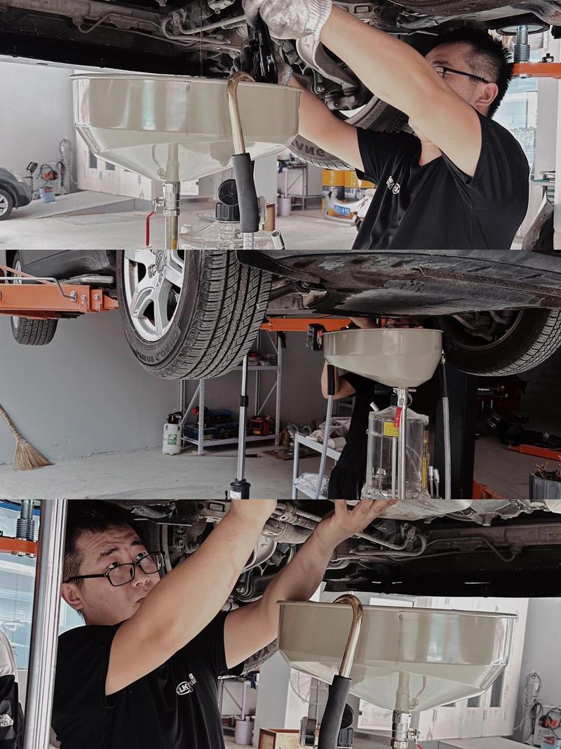 维修师傅用扭力扳手拧汽车冷凝器接头实拍