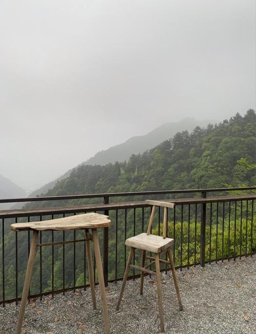 西坑村：云海里的文物