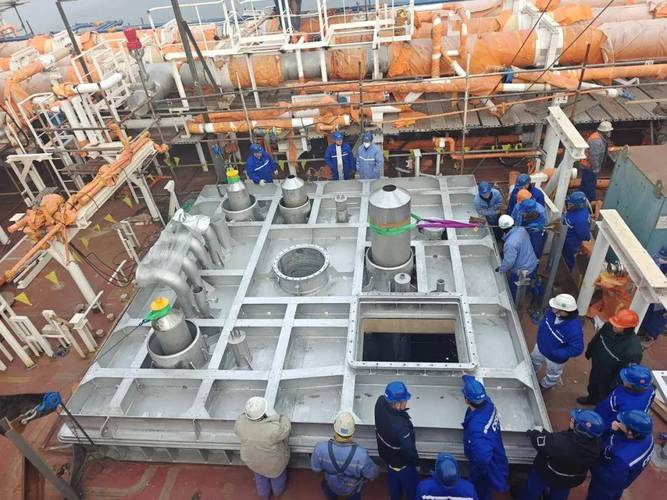 内河船舶LNG动力改造施工现场图