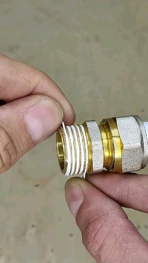下水管道接口缠生料带密封的细节图