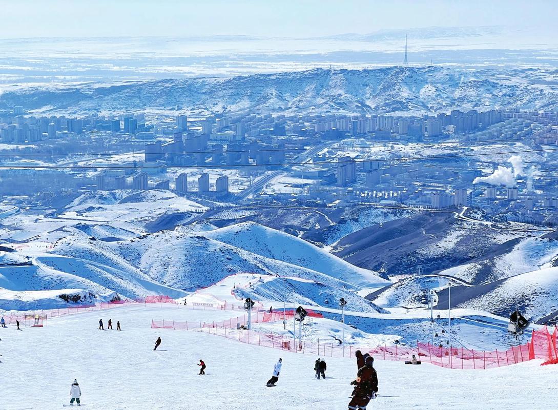 5. 将军山滑雪场夏季:空旷的几何斜面