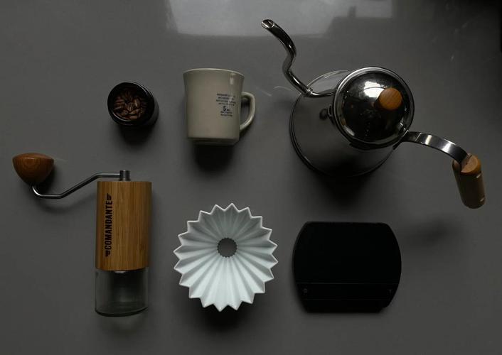 治愈系居家日常手冲咖啡慢泡茶器物图