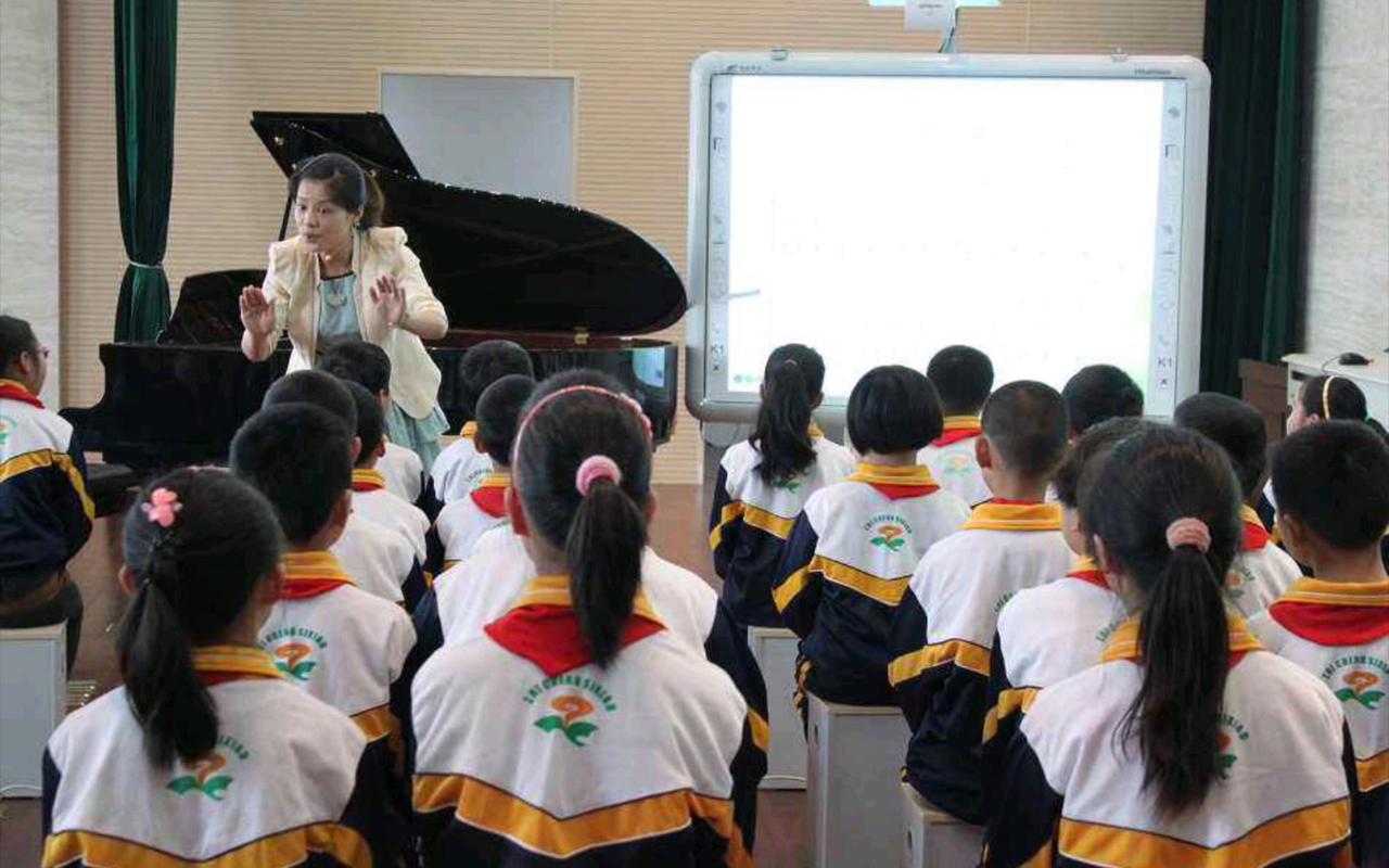 乡村小学双师音乐课堂