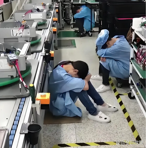 工厂生产线上机器等待造成的时间浪费实拍