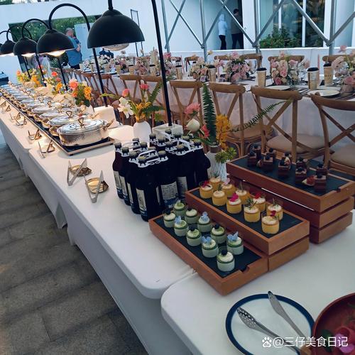 互联网公司免费下午茶餐台实拍