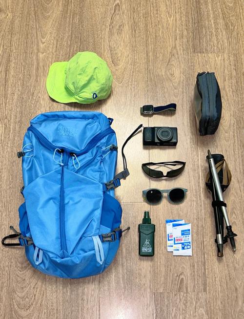入门一日登山背包物品整理实拍