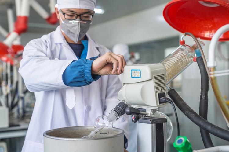 工业研磨液配比与使用现场