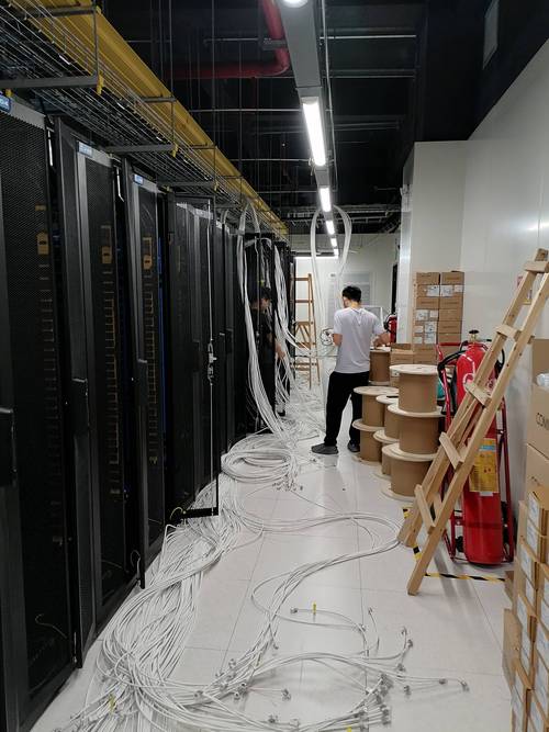 5G专网进工厂：理想丰满，现实骨感？