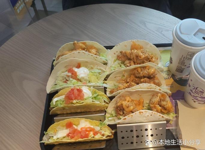 塔可钟小龙虾墨西哥卷实拍内馅