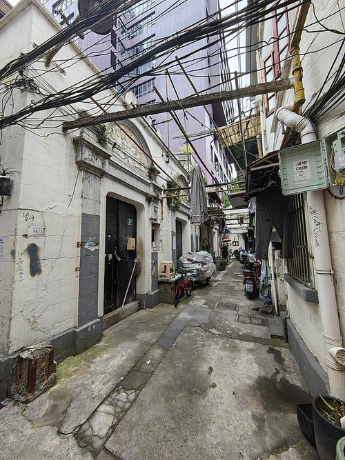 上海静安老弄堂公房承租人补偿谈判