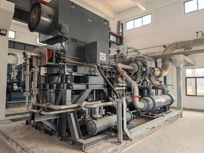 离心式冷水机组压缩机叶轮加工车间实拍