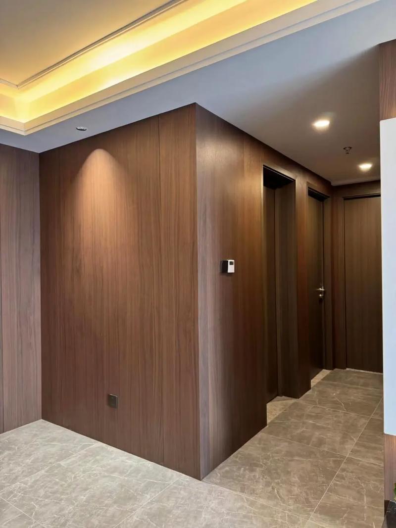 木饰面背景墙不同板材纹理对比实景图