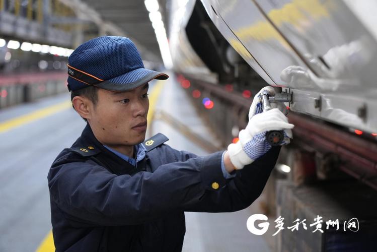 可穿戴工业设备：一线工人的外骨骼、AR眼镜与智能手环