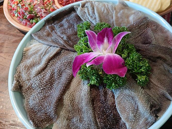 火锅推荐：第一次吃火锅，有什么必点菜推荐？,我问答网