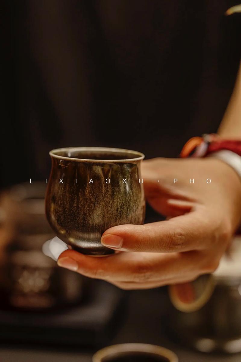 手冲咖啡干香闻香姿势实拍