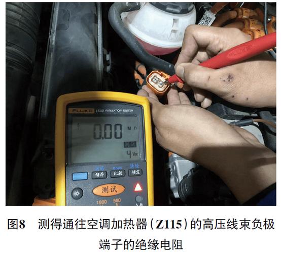 汽修厂测量汽车线束绝缘电阻实拍