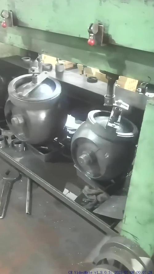 球阀厂家恒温车间球体精密研磨
