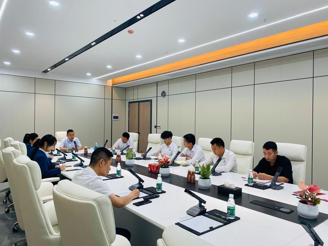 增长团队跨部门会议现场实拍