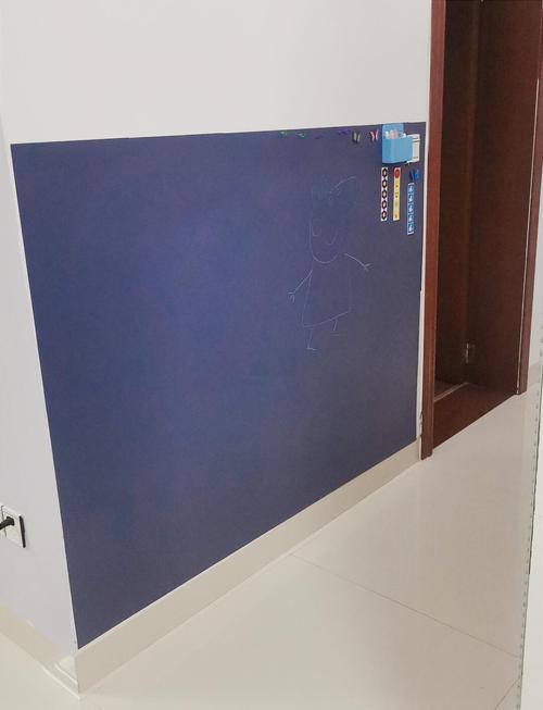 磁性漆与黑板漆分层施工示意图