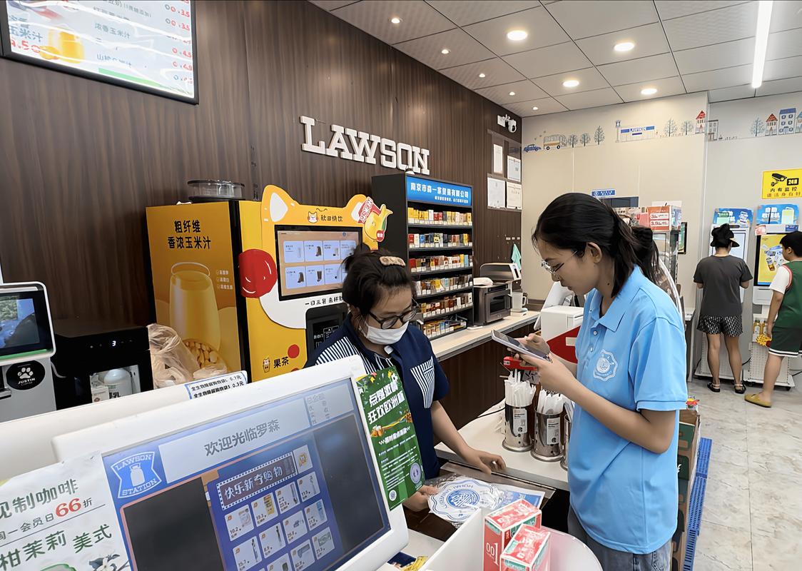 社区便利店人脸识别进门收集顾客信息场景